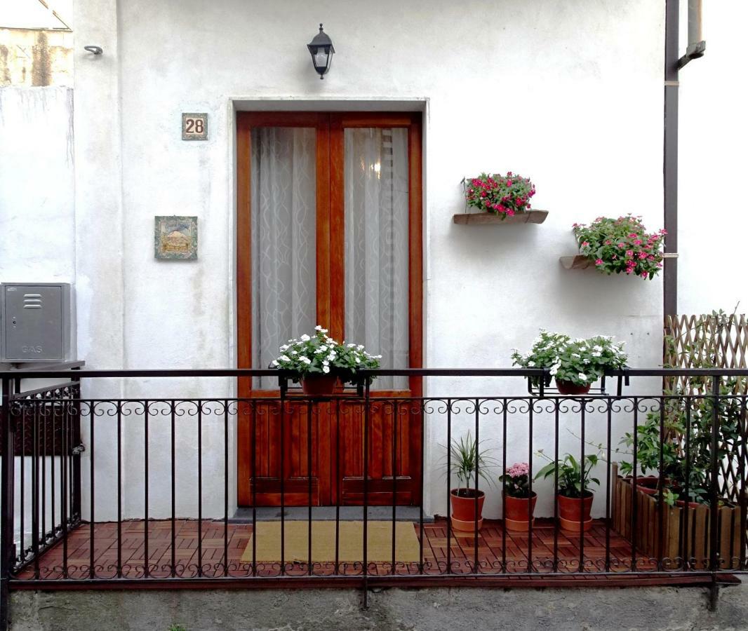 Guest House Le Ginestre Dell'Etna بيلباسو المظهر الخارجي الصورة