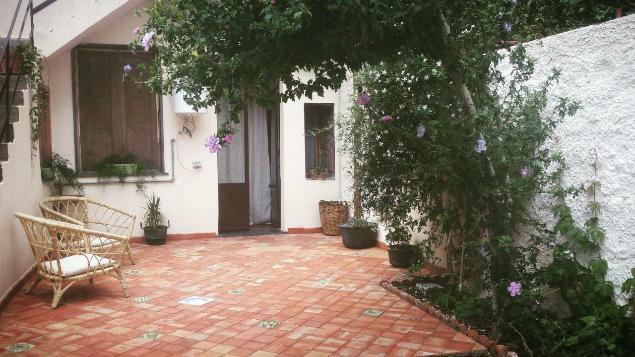 Guest House Le Ginestre Dell'Etna بيلباسو المظهر الخارجي الصورة